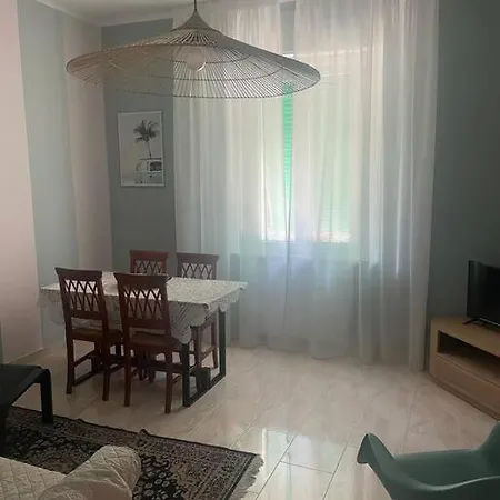 Virgilio House شقة *